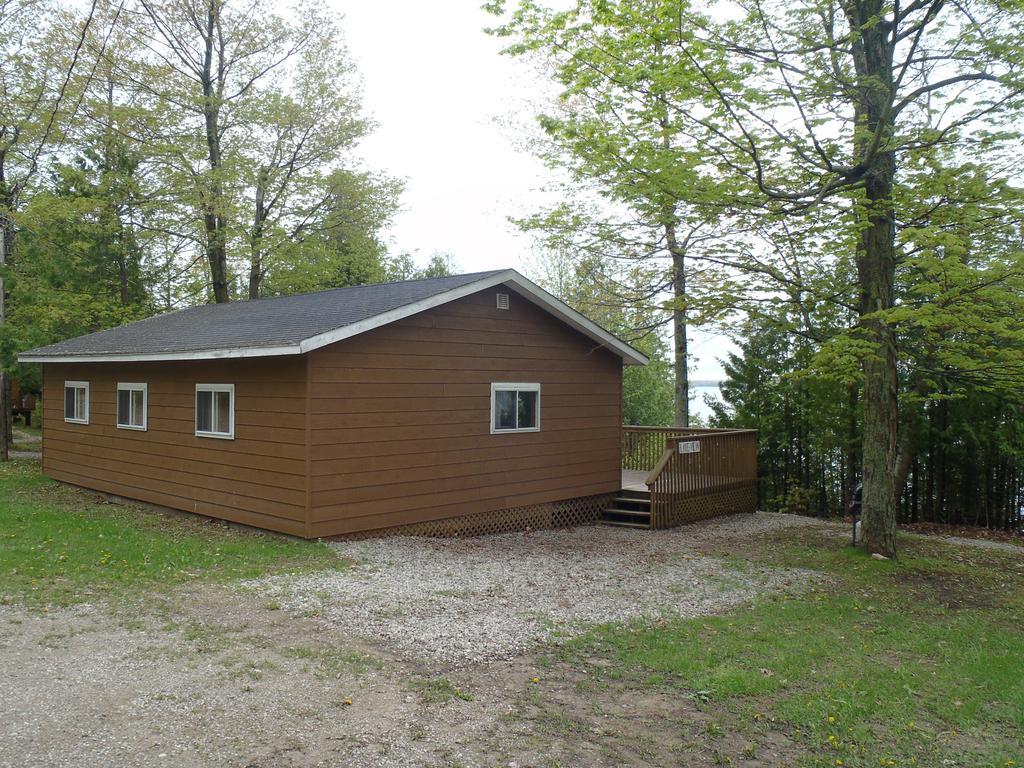Red Lodge Resort Little Current Kamer foto