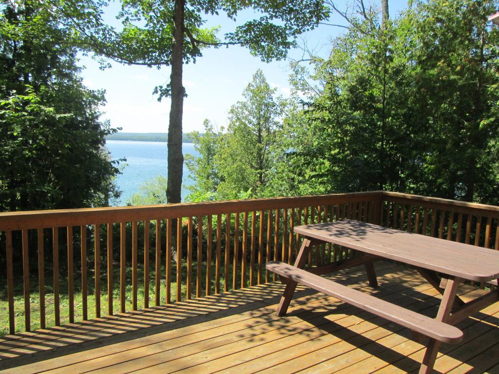 Red Lodge Resort Little Current Kamer foto