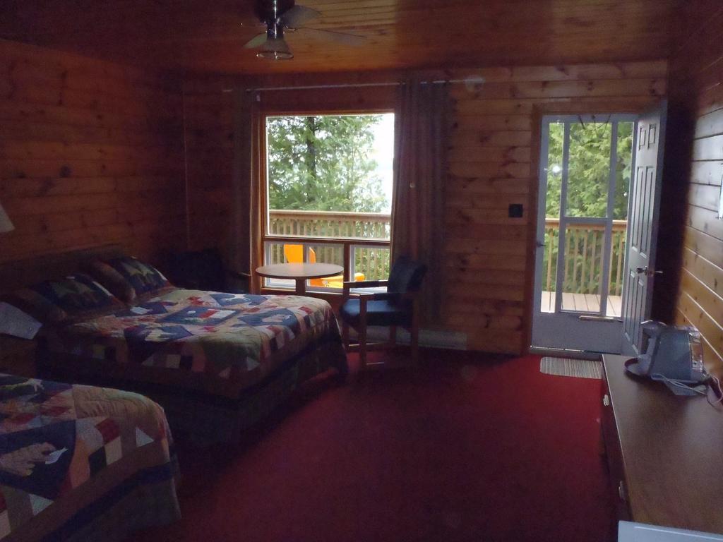 Red Lodge Resort Little Current Kamer foto