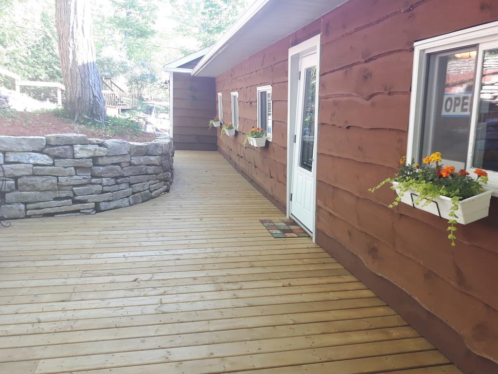 Red Lodge Resort Little Current Buitenkant foto