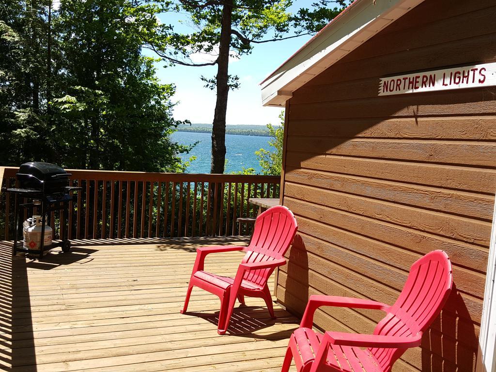 Red Lodge Resort Little Current Buitenkant foto