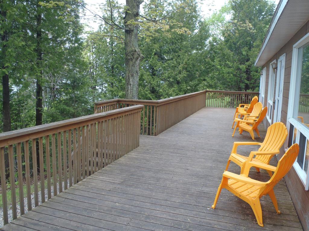 Red Lodge Resort Little Current Kamer foto